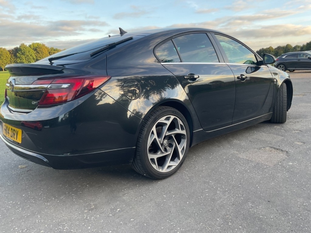 VAUXHALL INSIGNIA