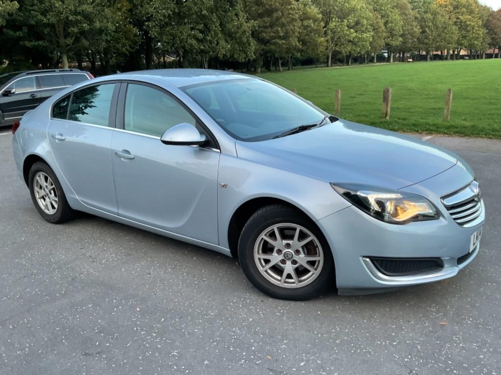 VAUXHALL INSIGNIA