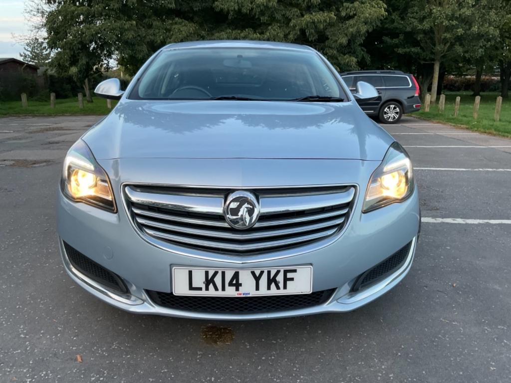 VAUXHALL INSIGNIA