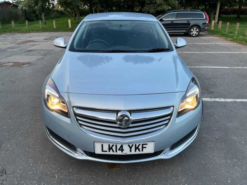 VAUXHALL INSIGNIA