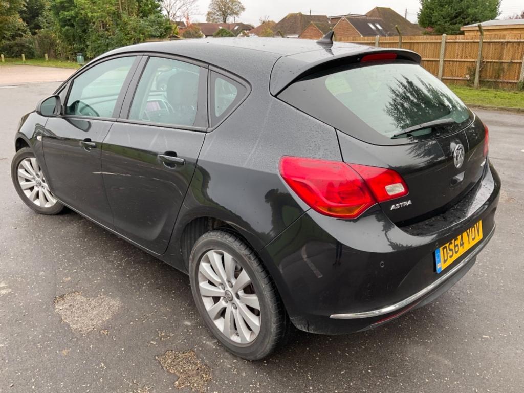 VAUXHALL ASTRA