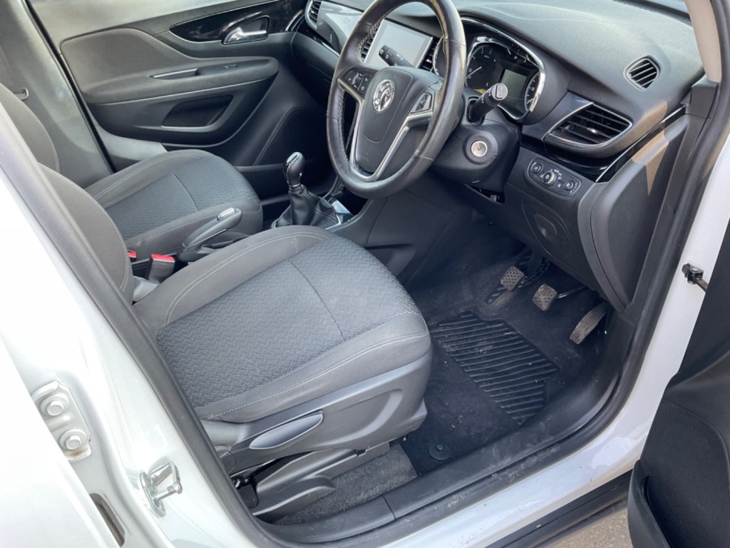 VAUXHALL MOKKA