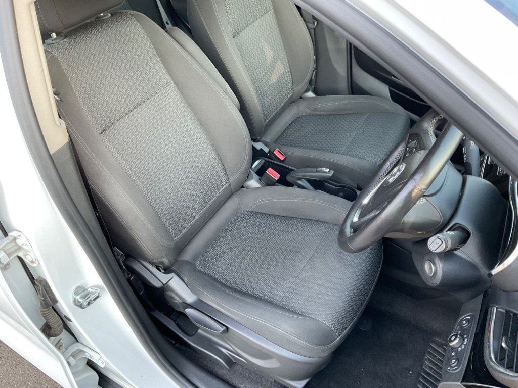 VAUXHALL MOKKA