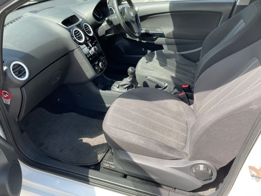 VAUXHALL CORSA