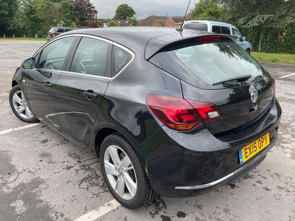 VAUXHALL ASTRA