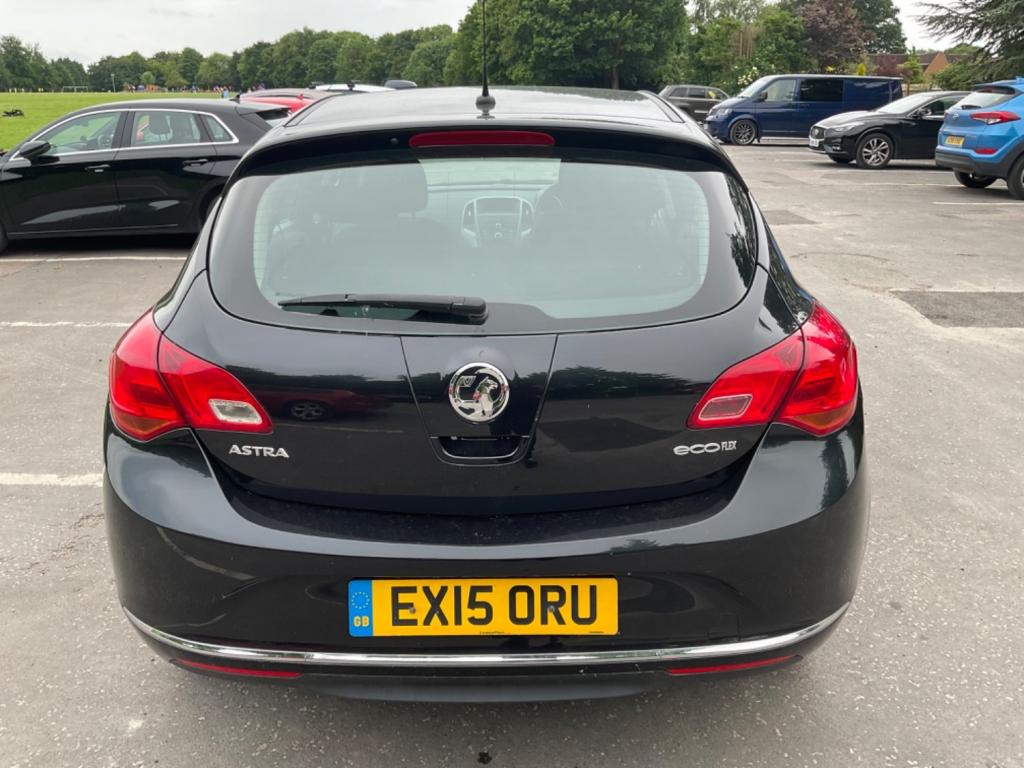 VAUXHALL ASTRA