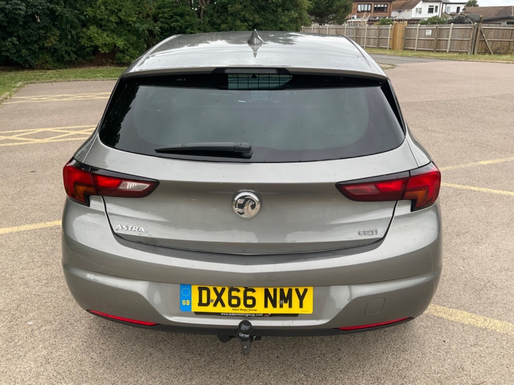 VAUXHALL ASTRA