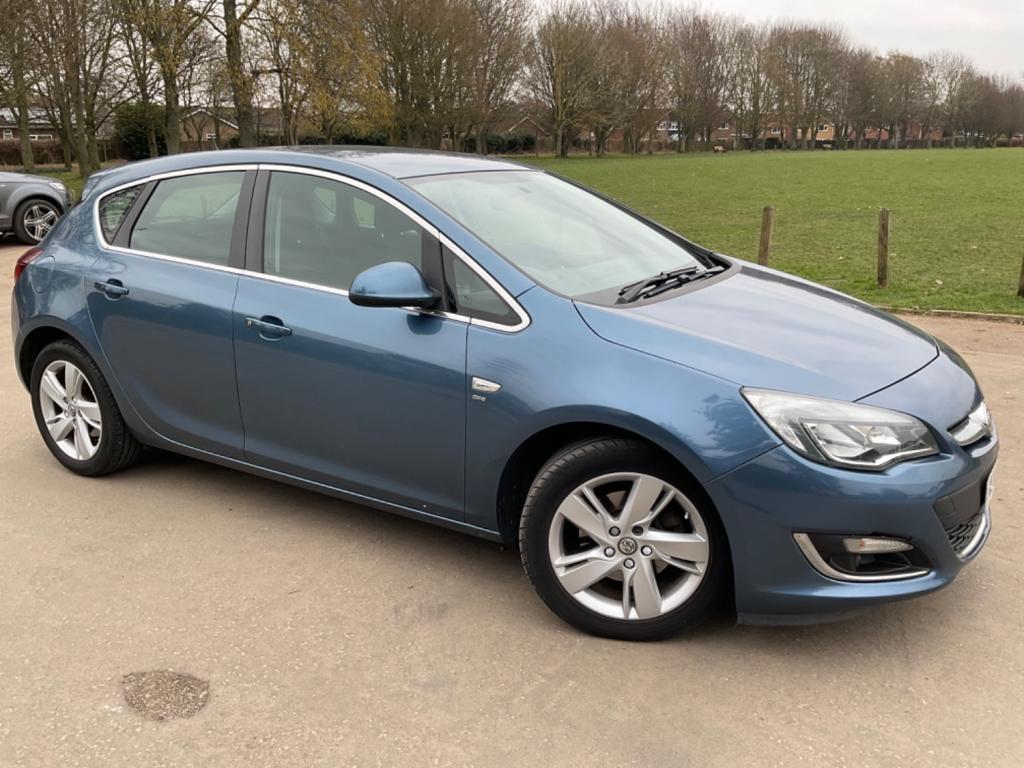 VAUXHALL ASTRA