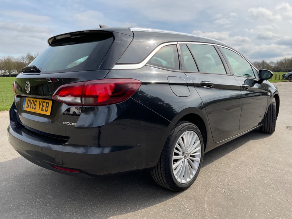 VAUXHALL ASTRA