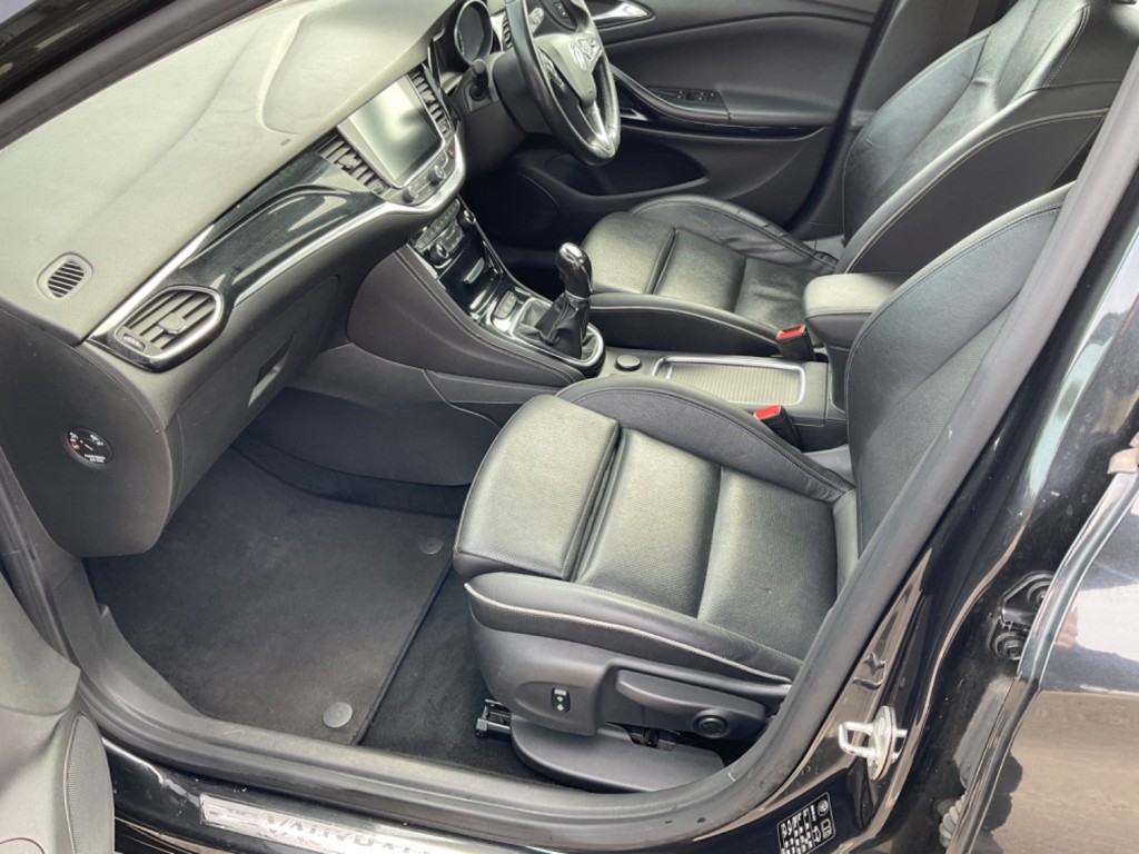 VAUXHALL ASTRA