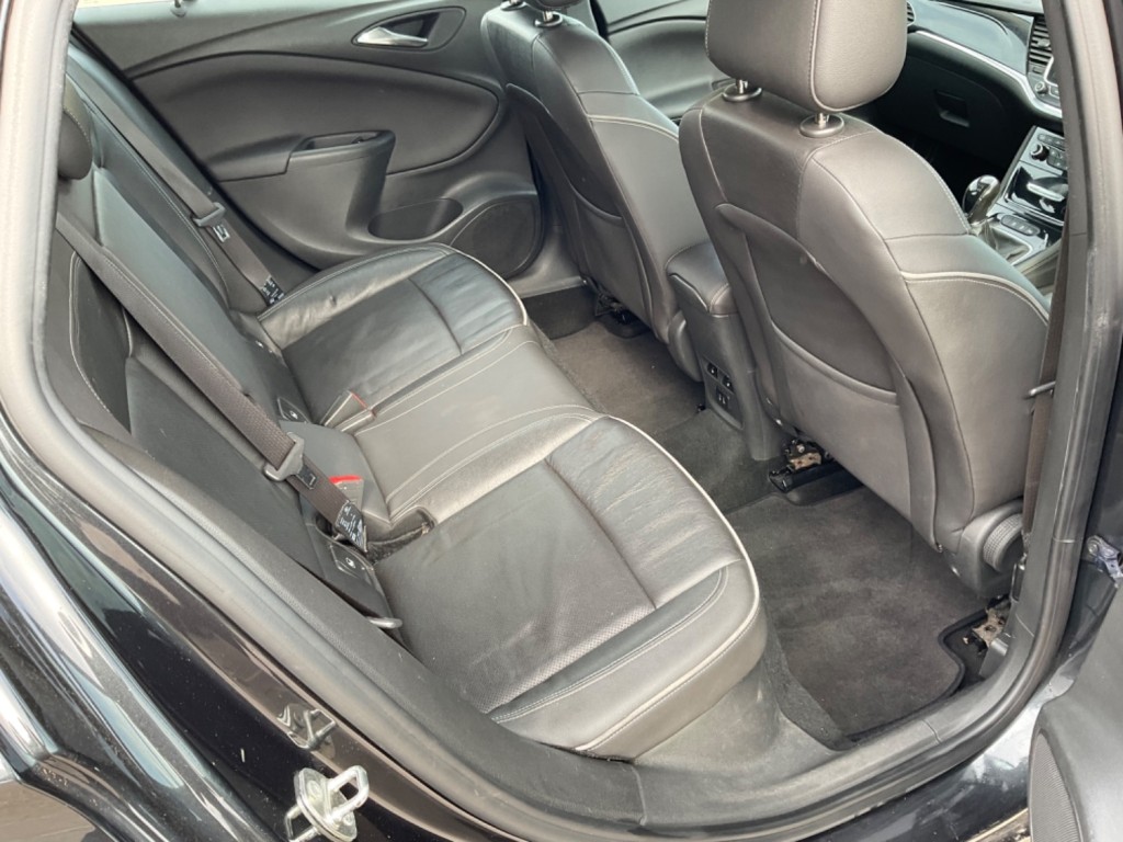 VAUXHALL ASTRA
