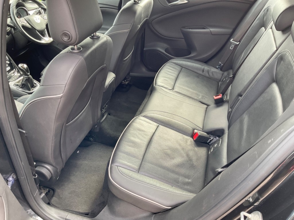 VAUXHALL ASTRA