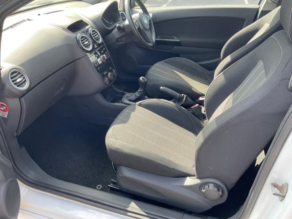 VAUXHALL CORSA
