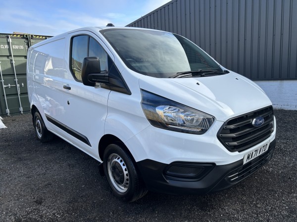 View FORD TRANSIT CUSTOM 2.0 Transit Custom Leader Van 300 L1 2.0L EcoBlue 130PS FWD 6 Speed Manual