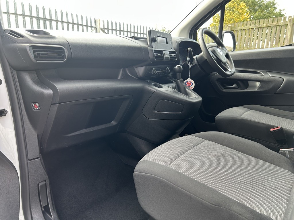 VAUXHALL COMBO 1.6 Turbo D 2300 Edition 2019