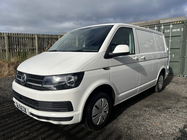 View VOLKSWAGEN TRANSPORTER 2.0 TDI T28 Trendline
