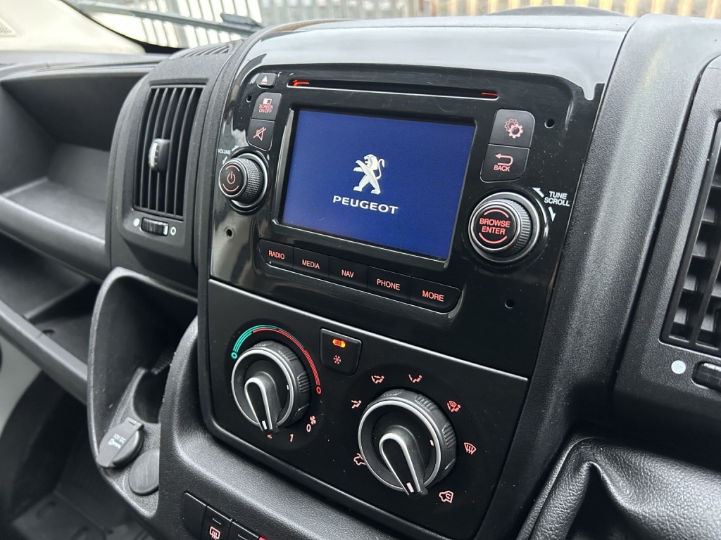 PEUGEOT BOXER 2.0 BlueHDi 335 Professional 2018