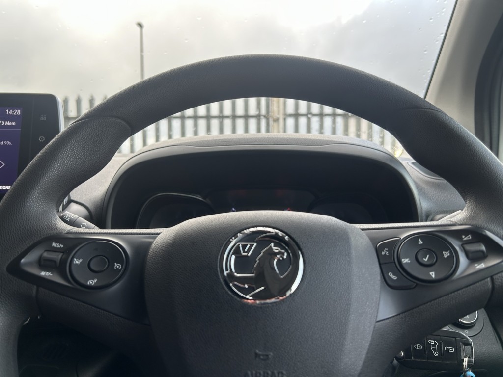 VAUXHALL COMBO 1.5 Turbo D 2300 Sportive 2021