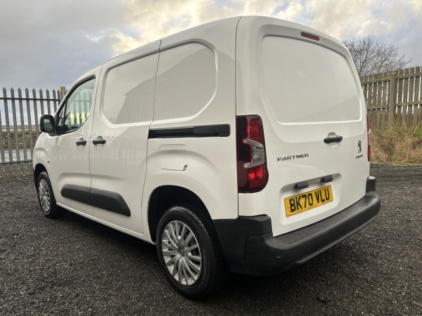 View PEUGEOT PARTNER 1.5 BlueHDi 650 Professional