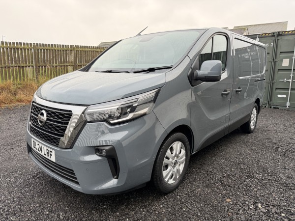 View NISSAN PRIMASTAR 2.0 dCi 30 Tekna