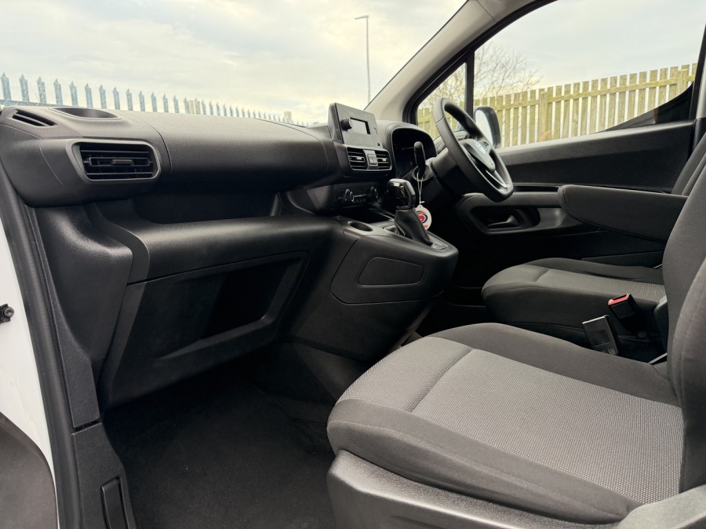 VAUXHALL COMBO 1.6 Turbo D 2300 Sportive 2020