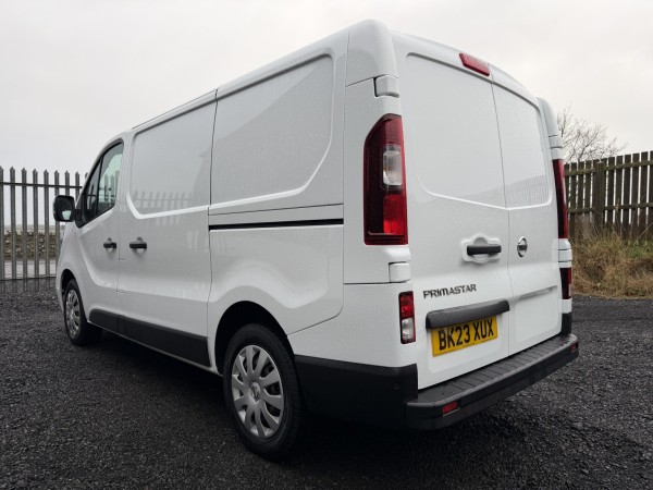 View NISSAN PRIMASTAR 2.0 dCi 28 Acenta