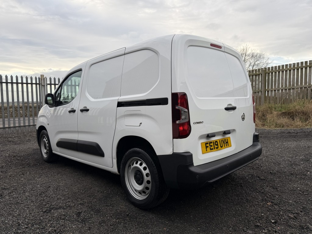 VAUXHALL COMBO 1.6 Turbo D 2300 Edition 2019