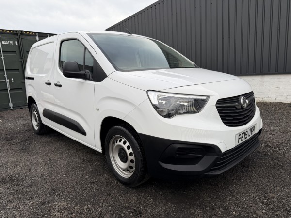View VAUXHALL COMBO 1.6 Turbo D 2300 Edition
