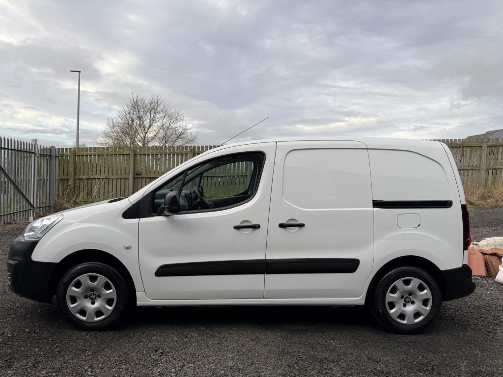 PEUGEOT PARTNER 1.6 VTi 625 SE 2015