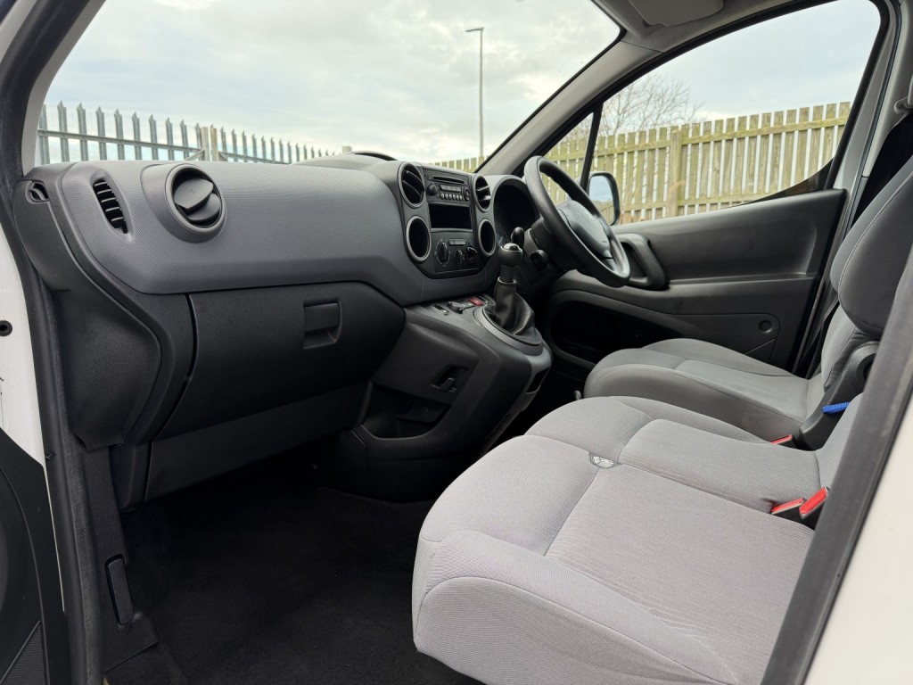 PEUGEOT PARTNER 1.6 VTi 625 SE 2015