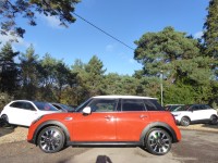 MINI HATCH