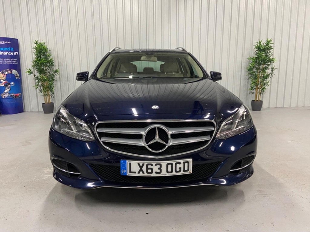 View MERCEDES-BENZ E CLASS 2.1 E220 CDI SE