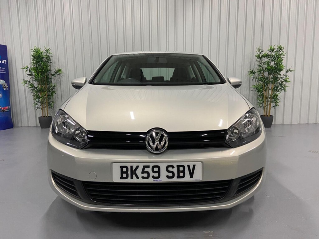View VOLKSWAGEN GOLF 1.6 TDI S