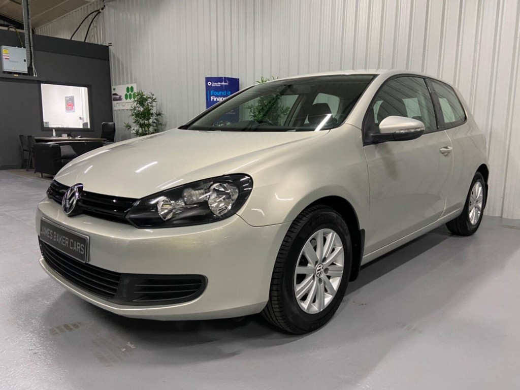 View VOLKSWAGEN GOLF 1.6 TDI S