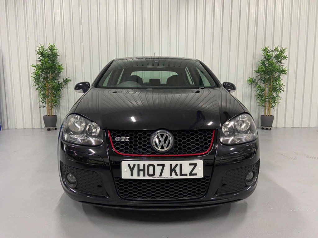 View VOLKSWAGEN GOLF 2.0 TFSI GTI