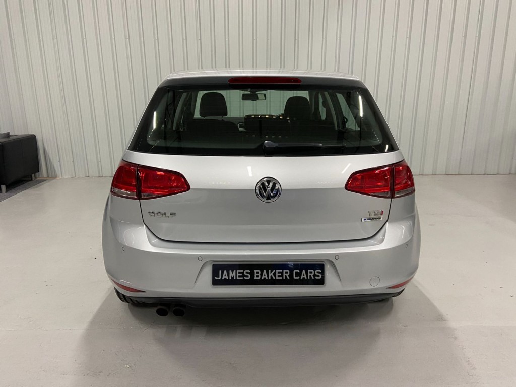 VOLKSWAGEN GOLF