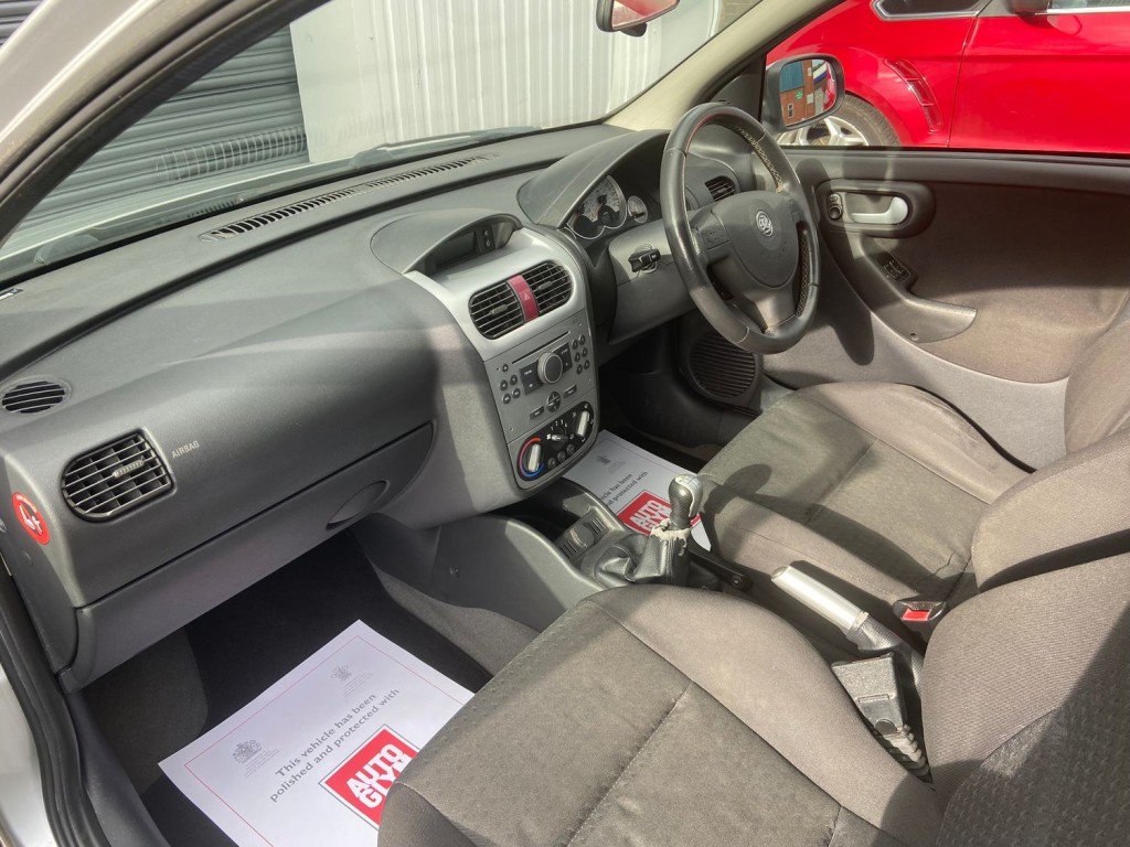 VAUXHALL CORSA