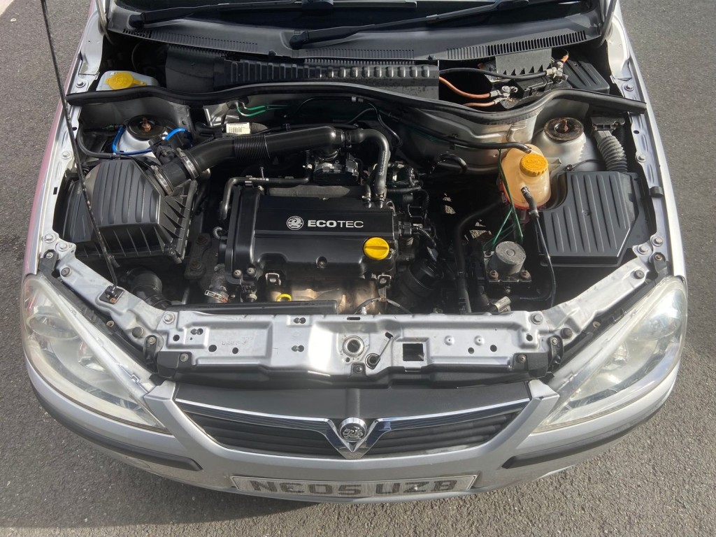VAUXHALL CORSA