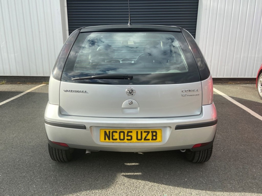 VAUXHALL CORSA