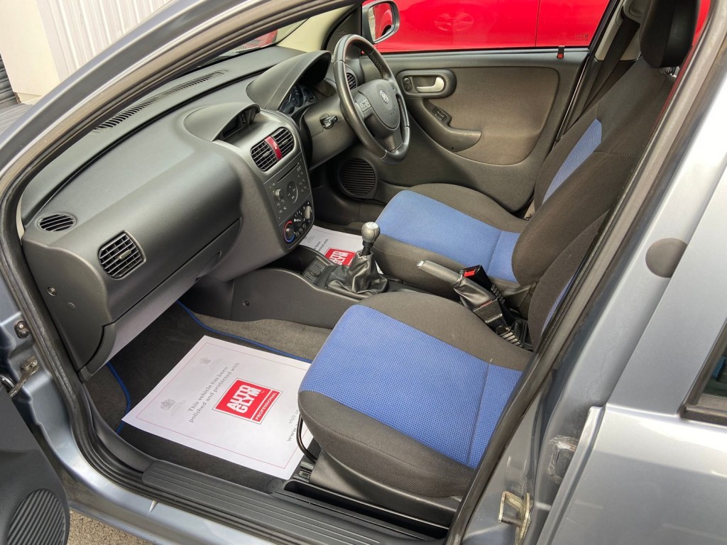 VAUXHALL CORSA