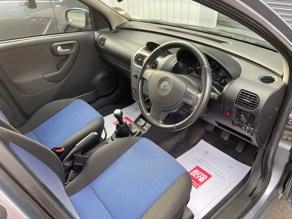 VAUXHALL CORSA