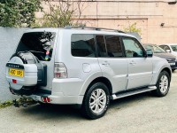 MITSUBISHI SHOGUN
