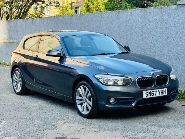 BMW 1 SERIES