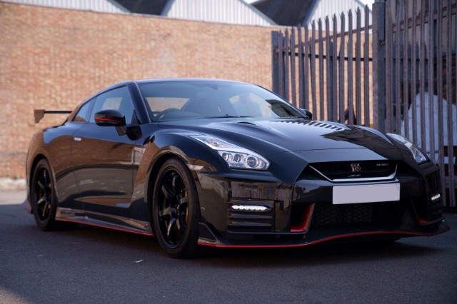 NISSAN GT-R