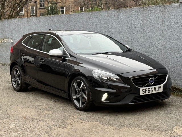 VOLVO V40