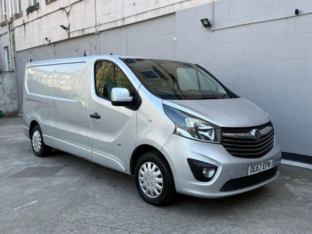 VAUXHALL VIVARO