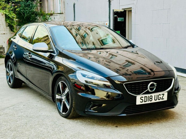VOLVO V40