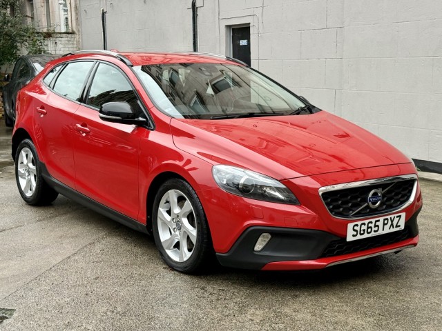 VOLVO V40 CROSS COUNTRY