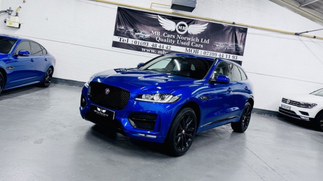 JAGUAR F-PACE