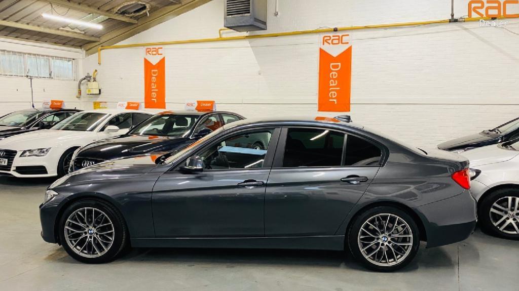 BMW 3 SERIES